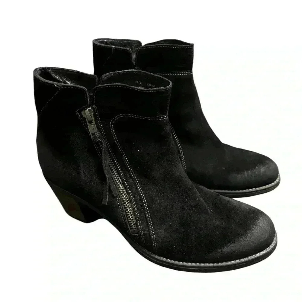 Taos Dillie Black Suede Bootie Size 10